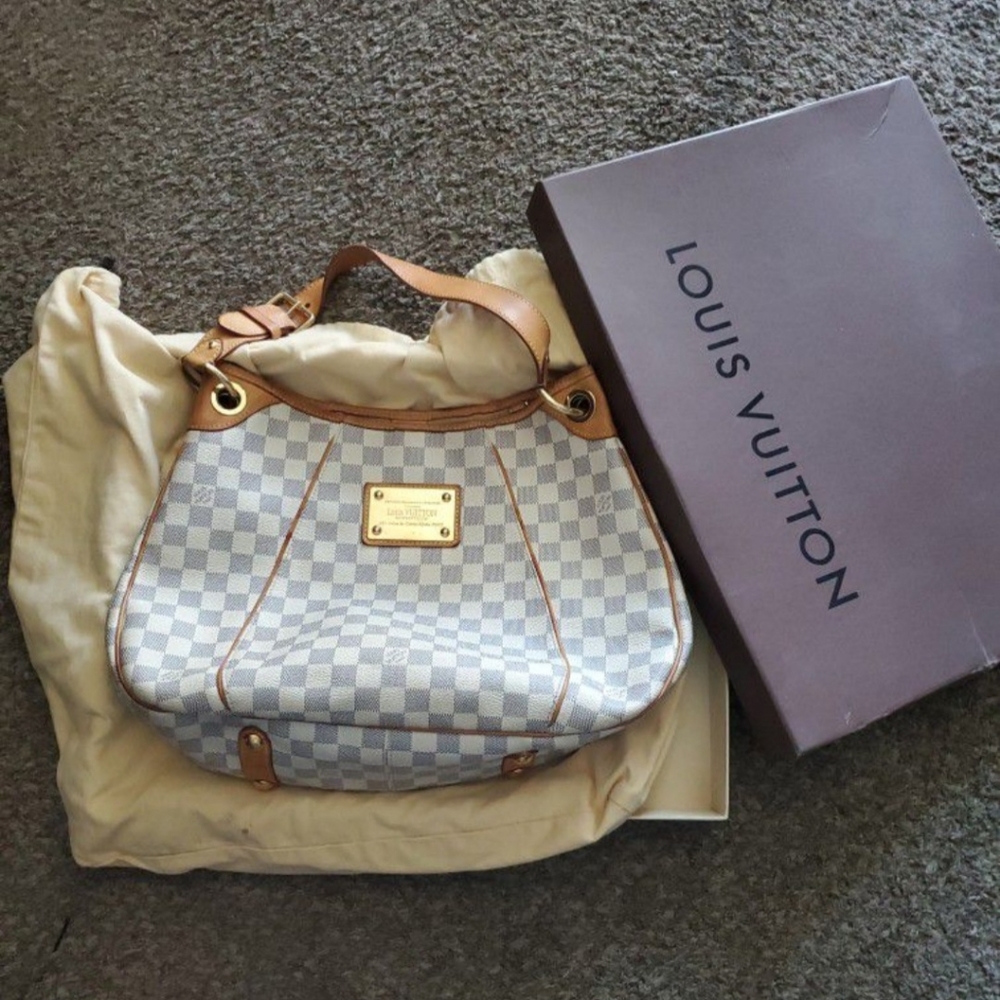 Louis vuitton galleria in damier azur